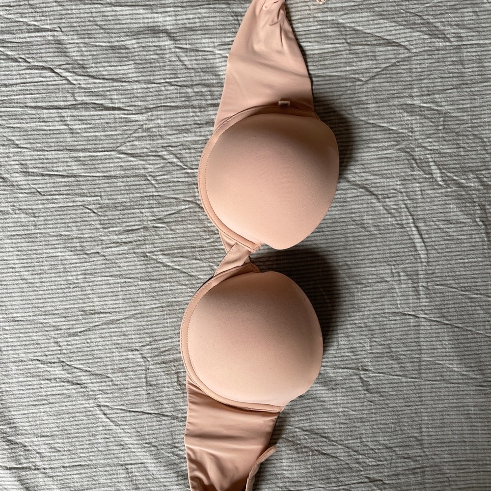 Strapless underwire push up bra